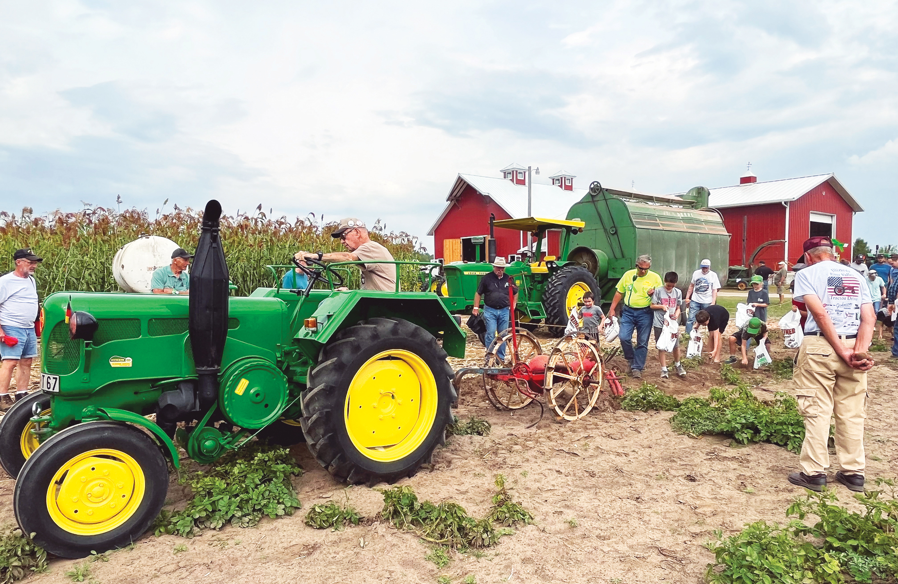 Geneseo Club Working Show a NonStop Display Farm Collector